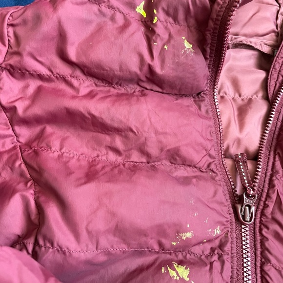 Burgundy puffer jacket - Picture 3 of 8